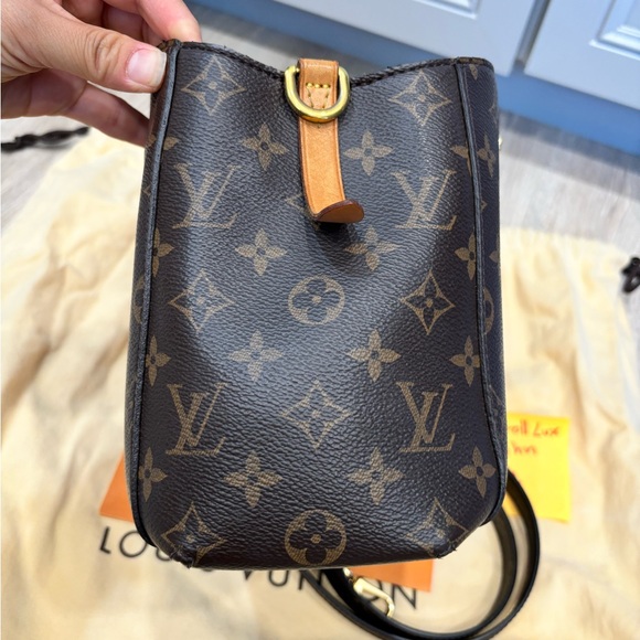 Authentic Louis Vuitton Montaigne bb Monogram. - Picture 4 of 12